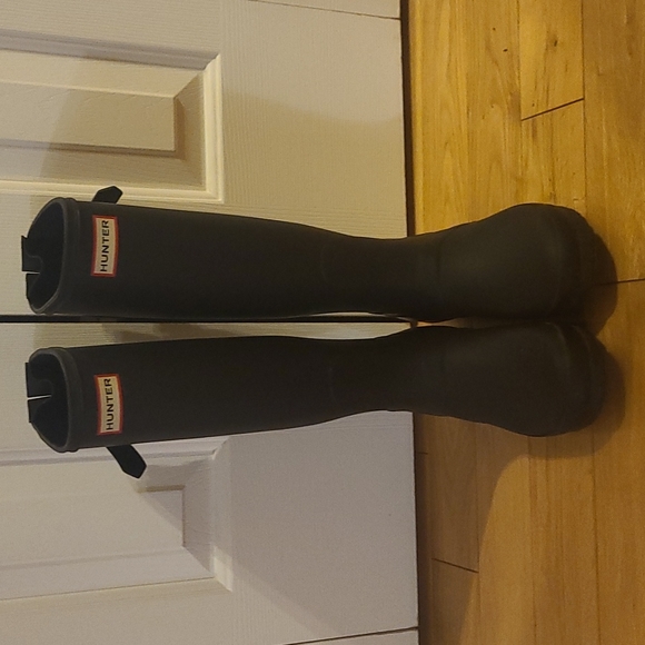 HUNTER Women's Original Back Adjustable Wellington Rubber Rain Boots + socks - Picture 2 of 4